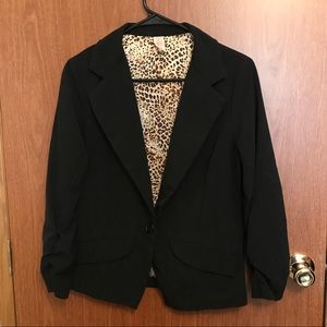 💝 Button Front Blazer